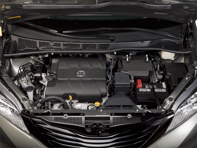 2011 Toyota Sienna 5dr 7-Pass Van V6 FWD (Natl)