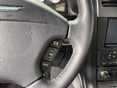 2005 Ford Thunderbird Base