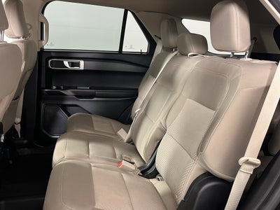 2023 Ford Explorer Base