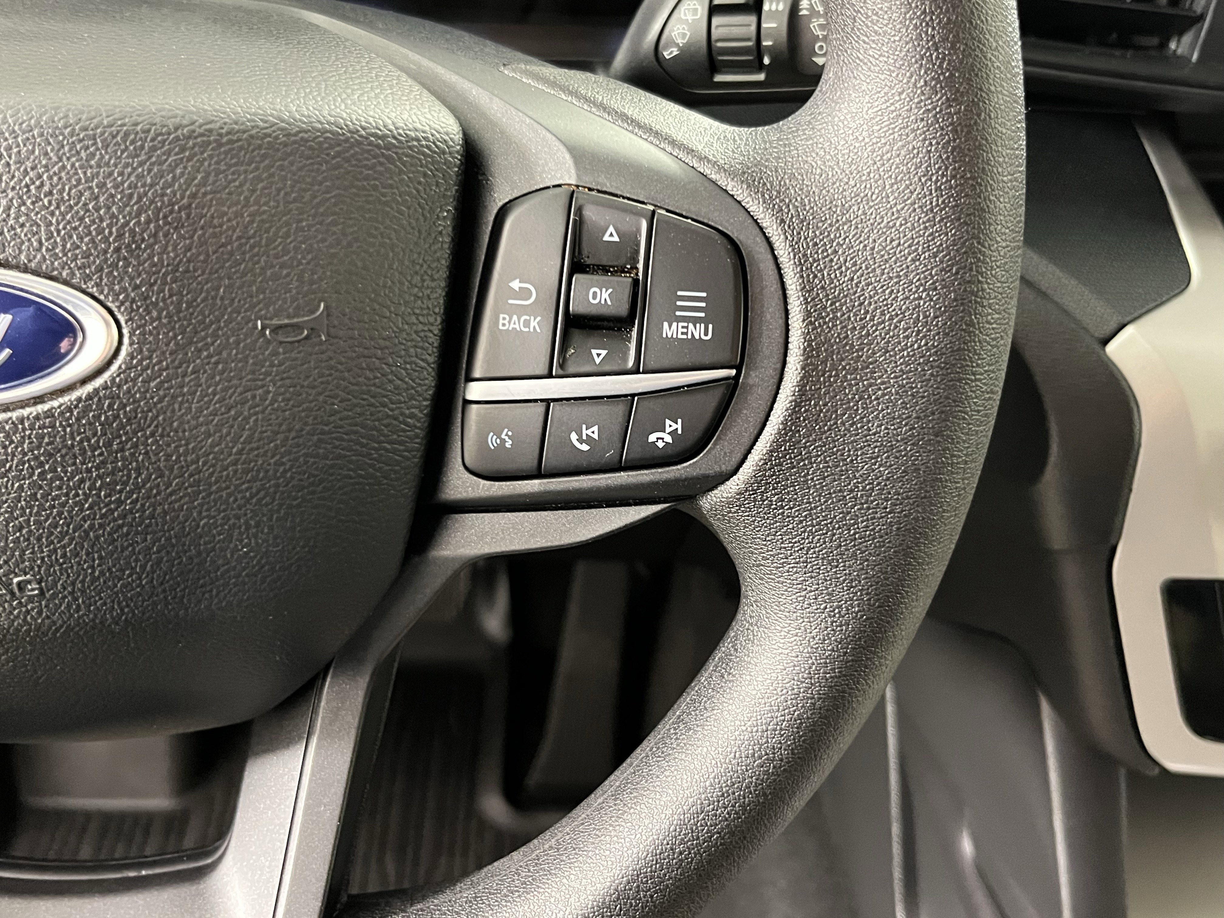 2023 Ford Explorer Base