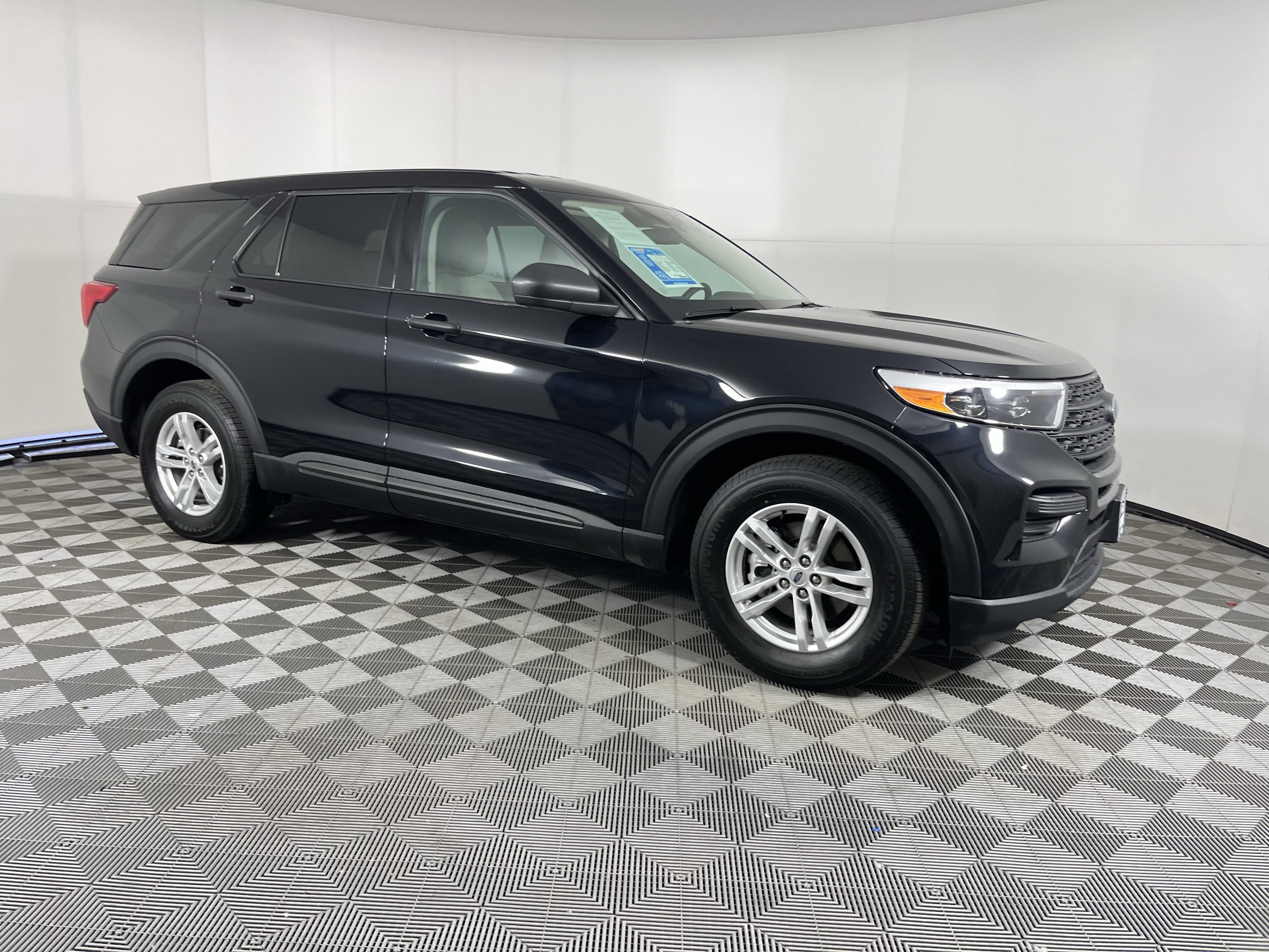 2023 Ford Explorer Base
