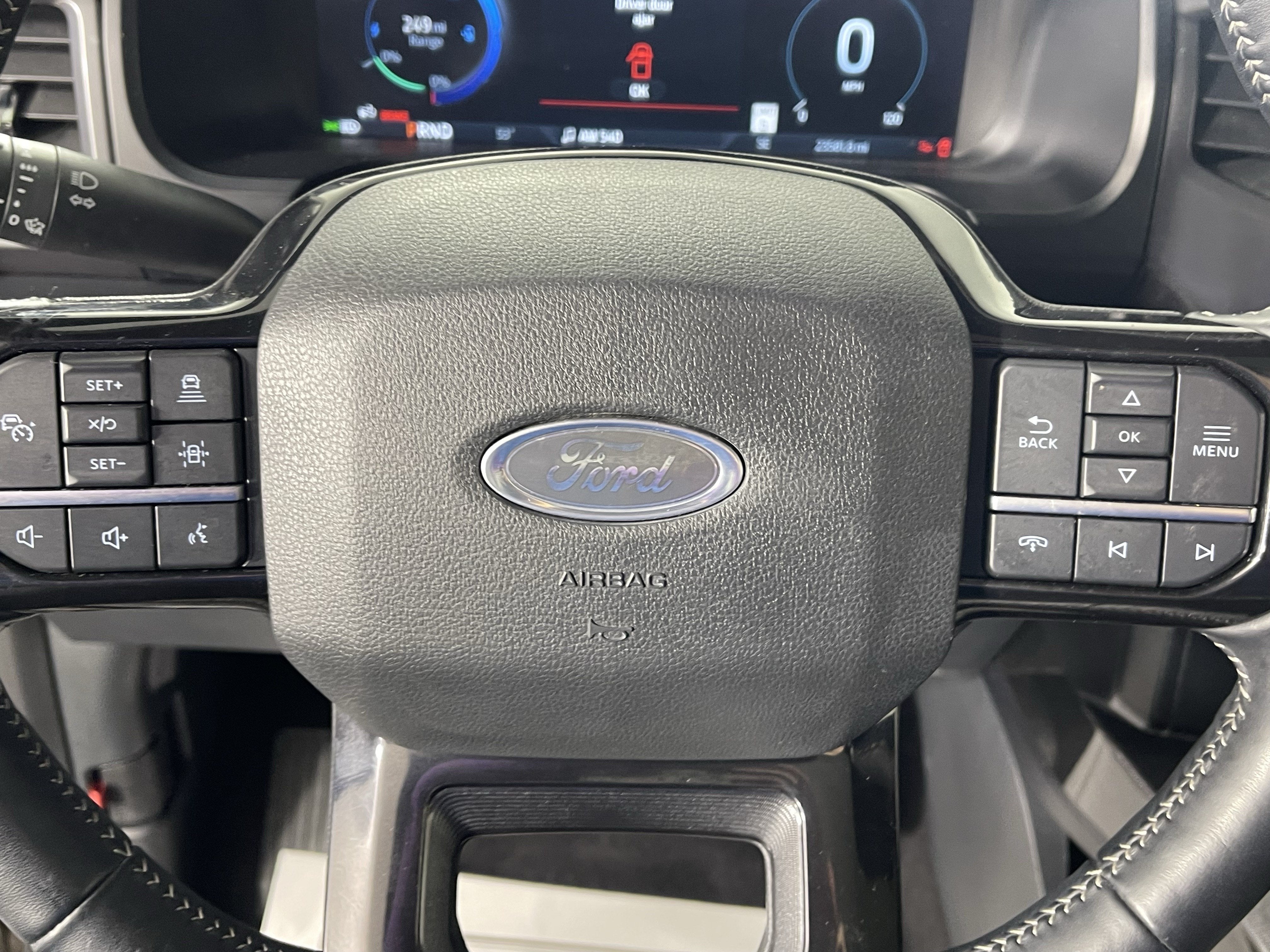 2023 Ford F-150 Lightning LARIAT