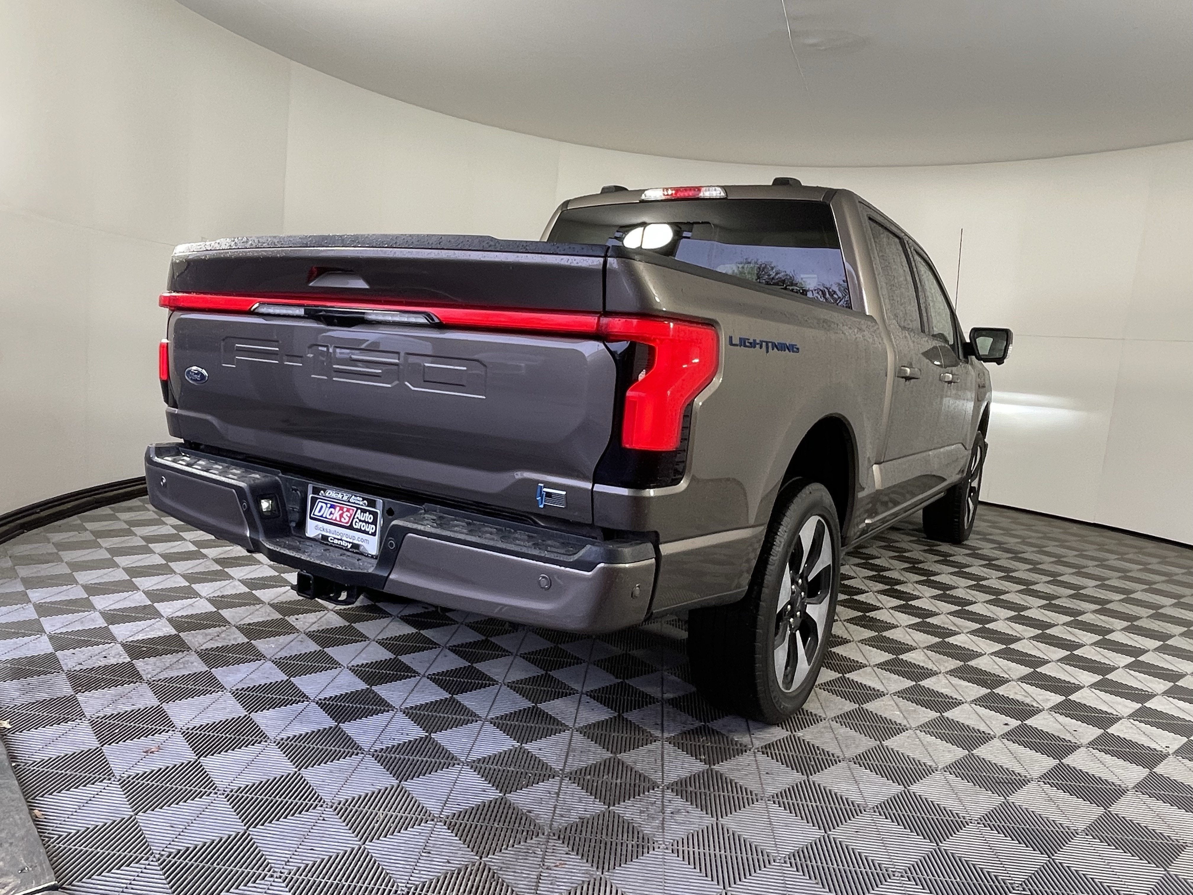 2023 Ford F-150 Lightning LARIAT
