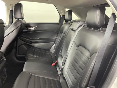 2020 Ford Edge Base
