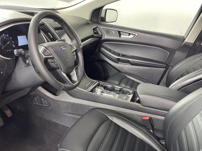 2020 Ford Edge Base