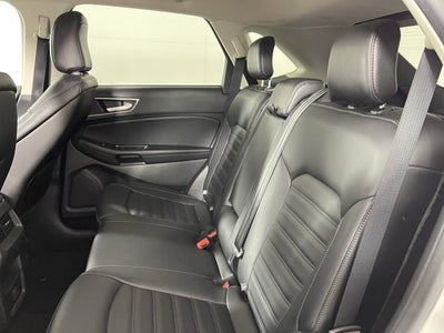 2020 Ford Edge Base