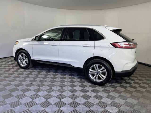2020 Ford Edge Base