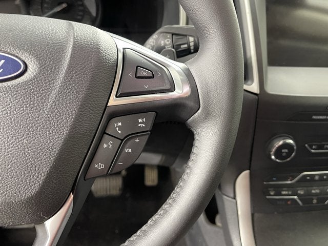 2020 Ford Edge Base
