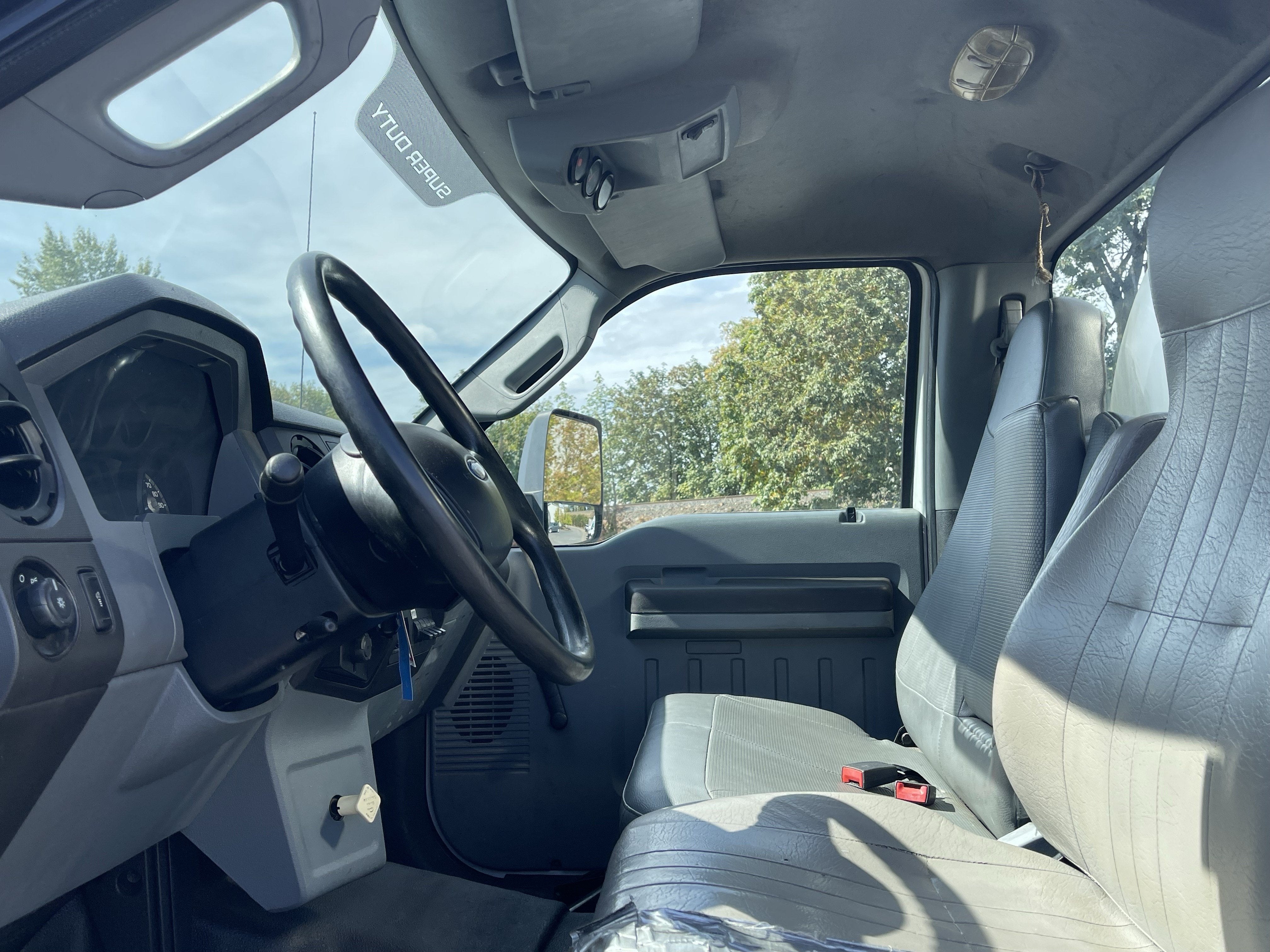2013 Ford Super Duty F-750 Straight Frame Base