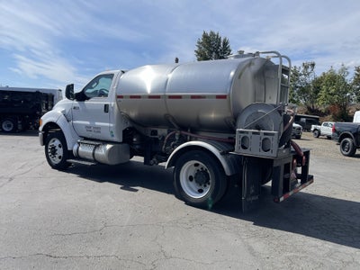 2013 Ford Super Duty F-750 Straight Frame Base