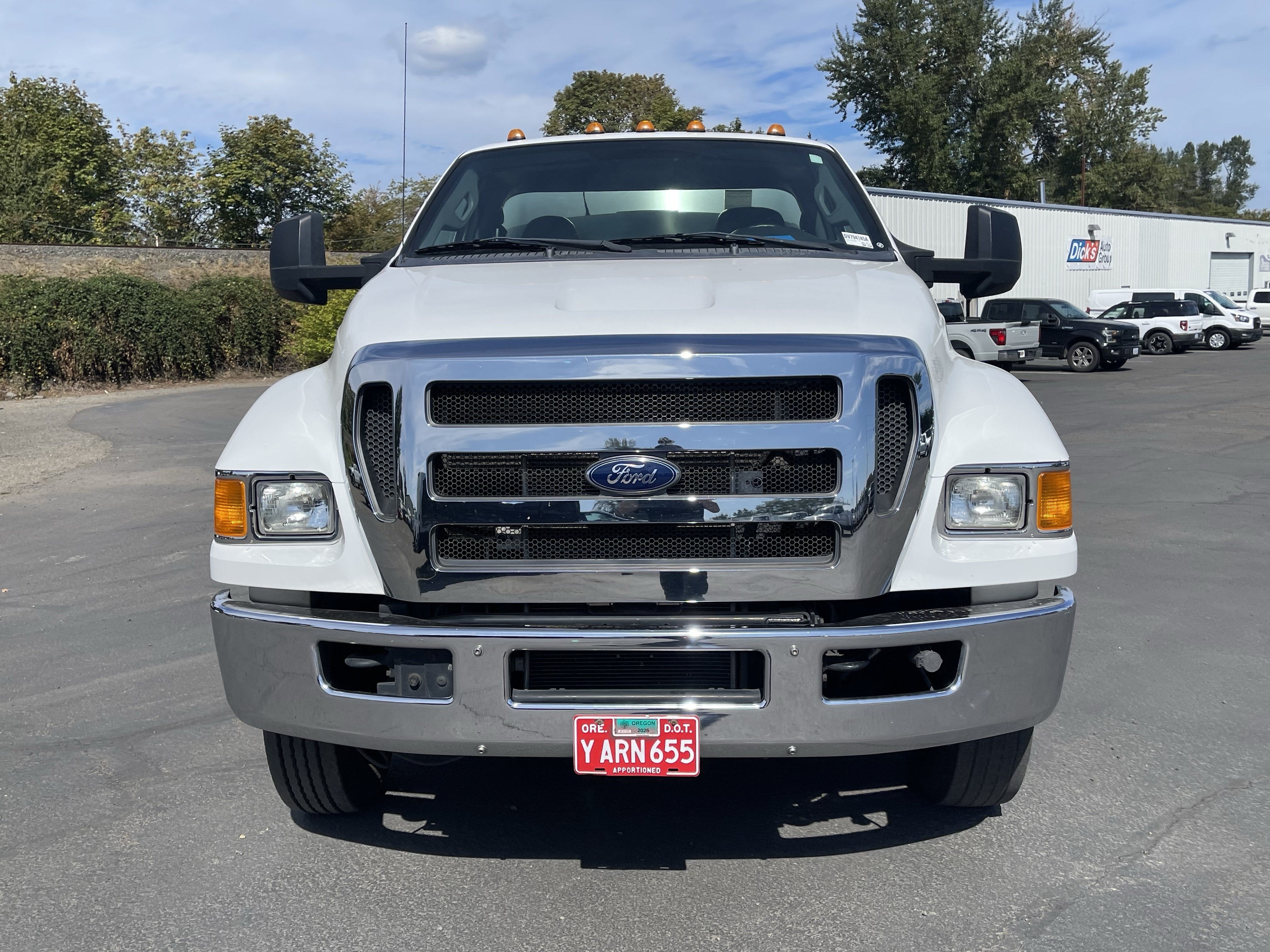 2013 Ford Super Duty F-750 Straight Frame Base