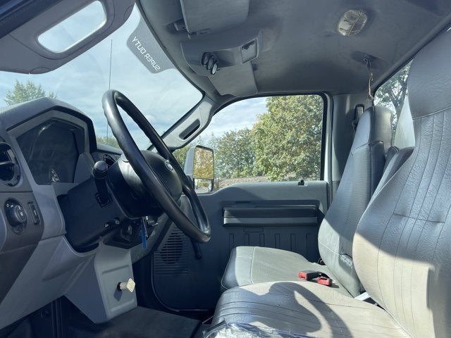 2013 Ford Super Duty F-750 Straight Frame Base
