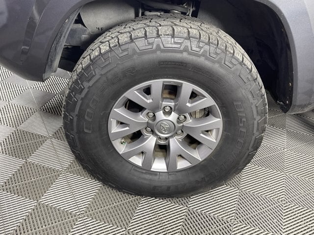 2017 Toyota Tacoma SR5