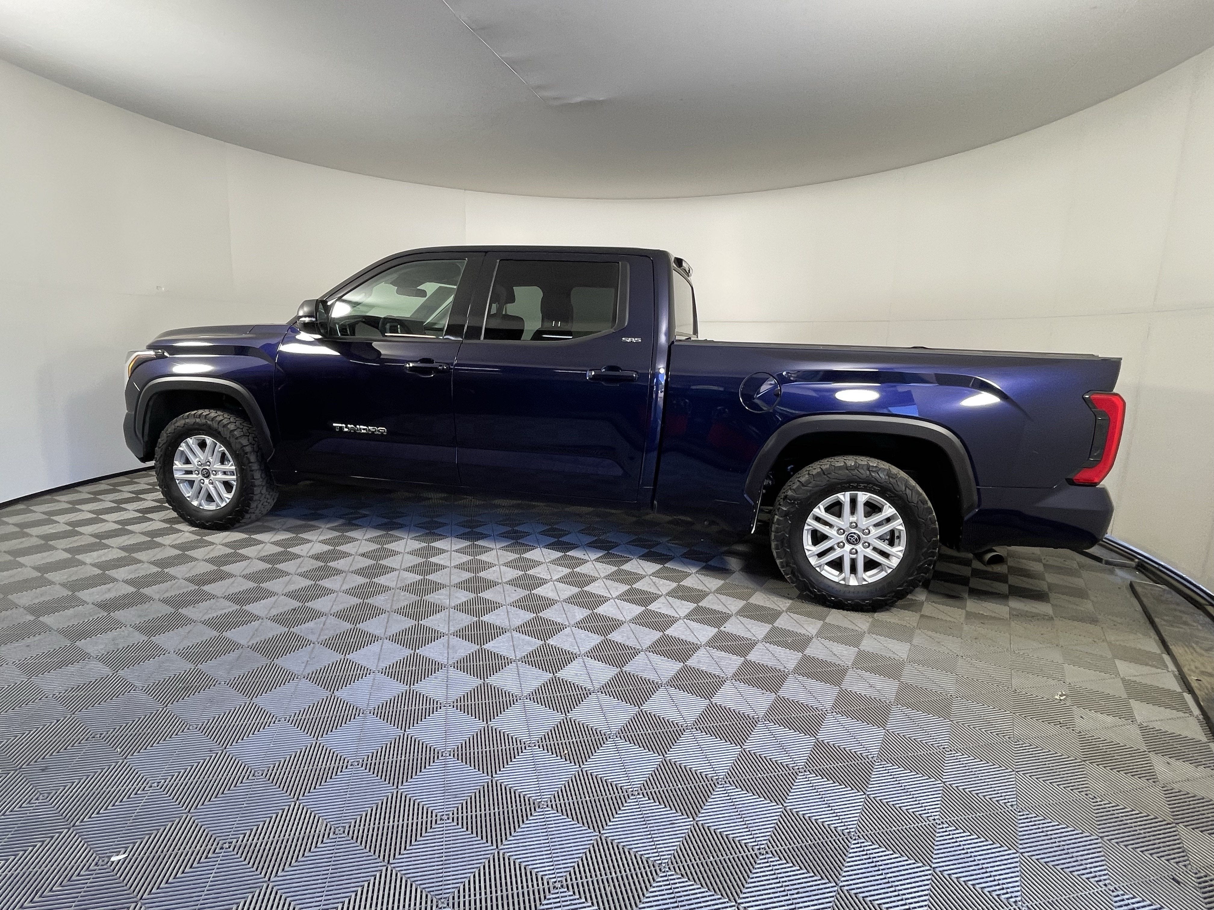 2023 Toyota Tundra 4WD SR5