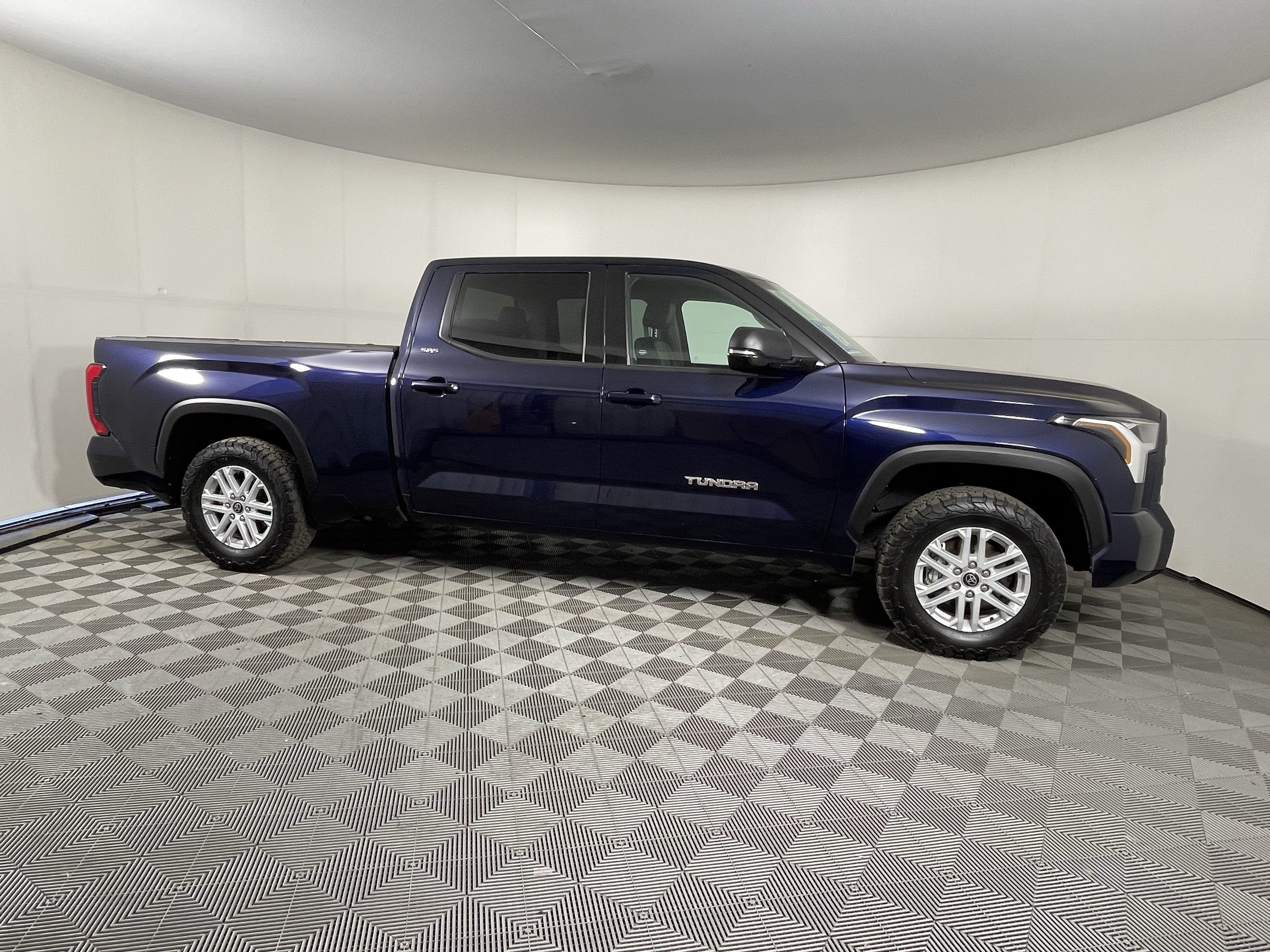 2023 Toyota Tundra 4WD SR5