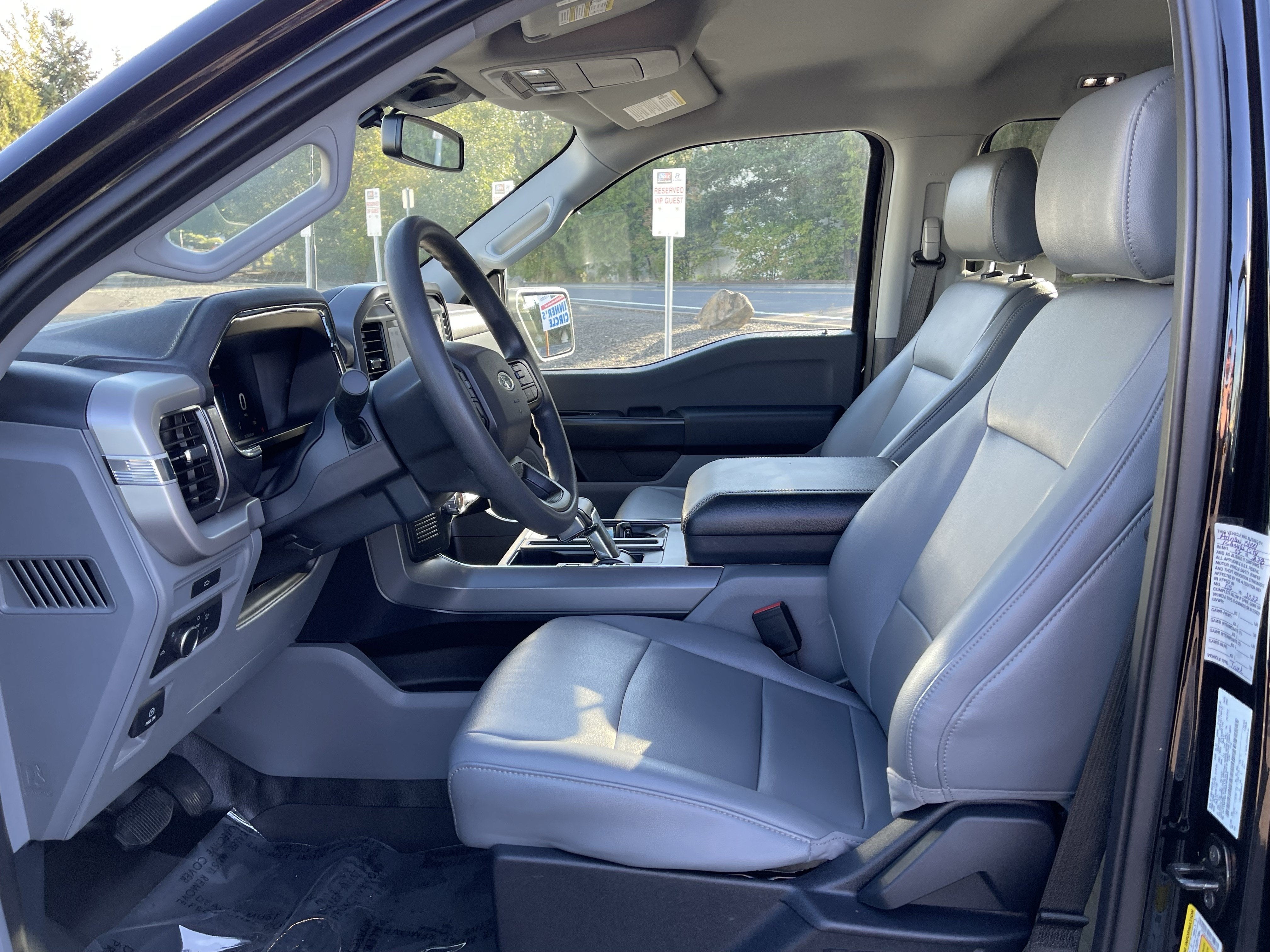 2022 Ford F-150 Lightning Pro 4WD SuperCrew 5.5' Box