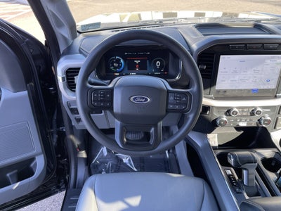 2022 Ford F-150 Lightning Pro 4WD SuperCrew 5.5' Box