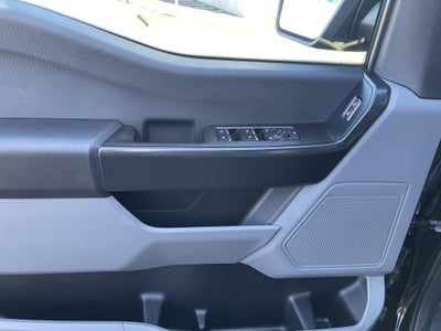 2022 Ford F-150 Lightning Pro 4WD SuperCrew 5.5' Box