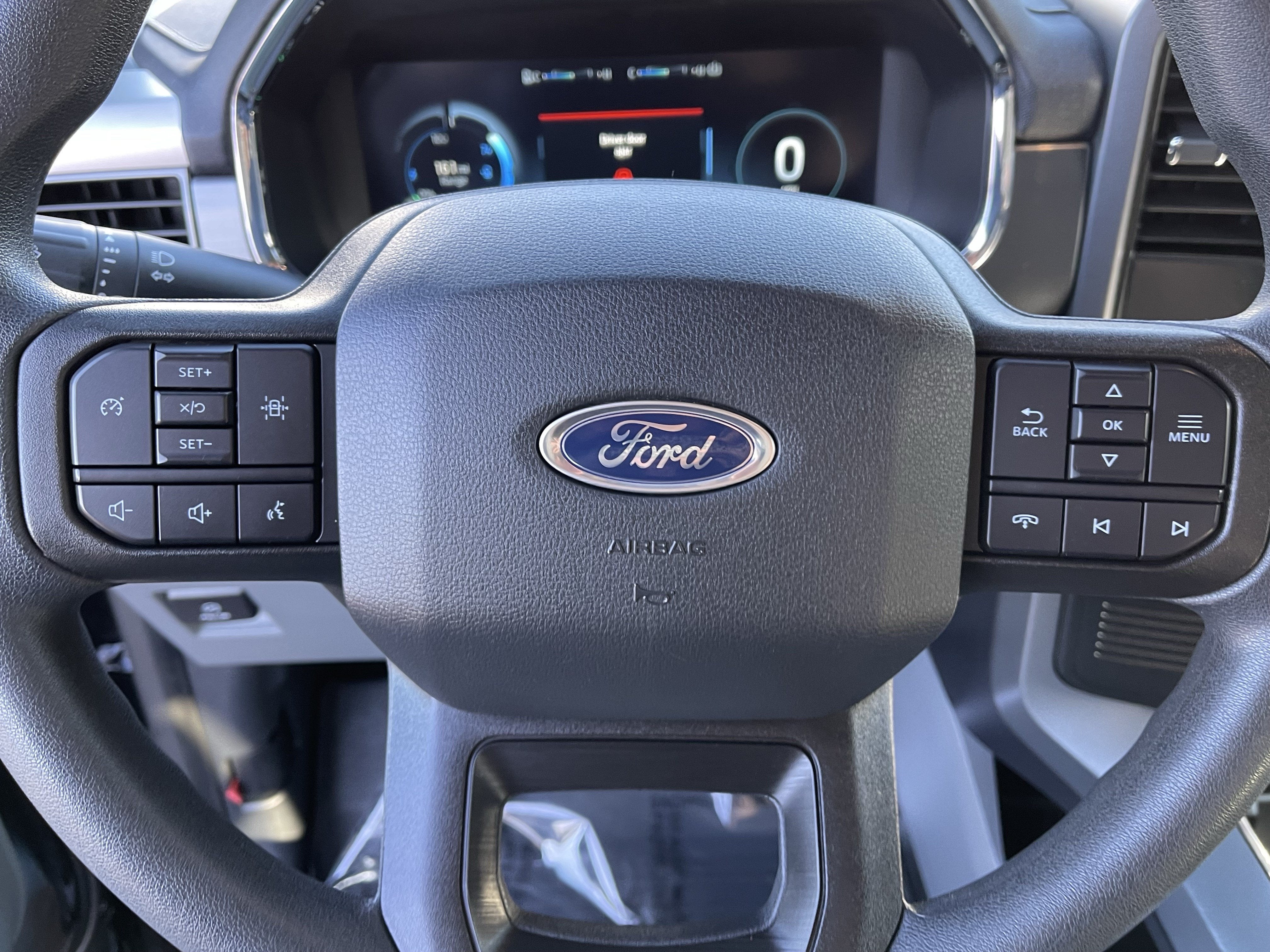 2022 Ford F-150 Lightning Pro 4WD SuperCrew 5.5' Box
