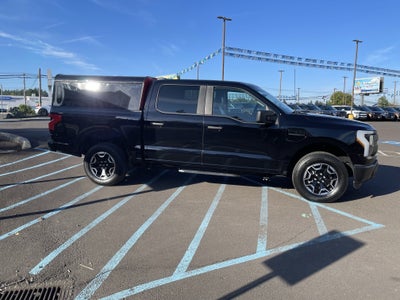 2022 Ford F-150 Lightning Pro 4WD SuperCrew 5.5' Box