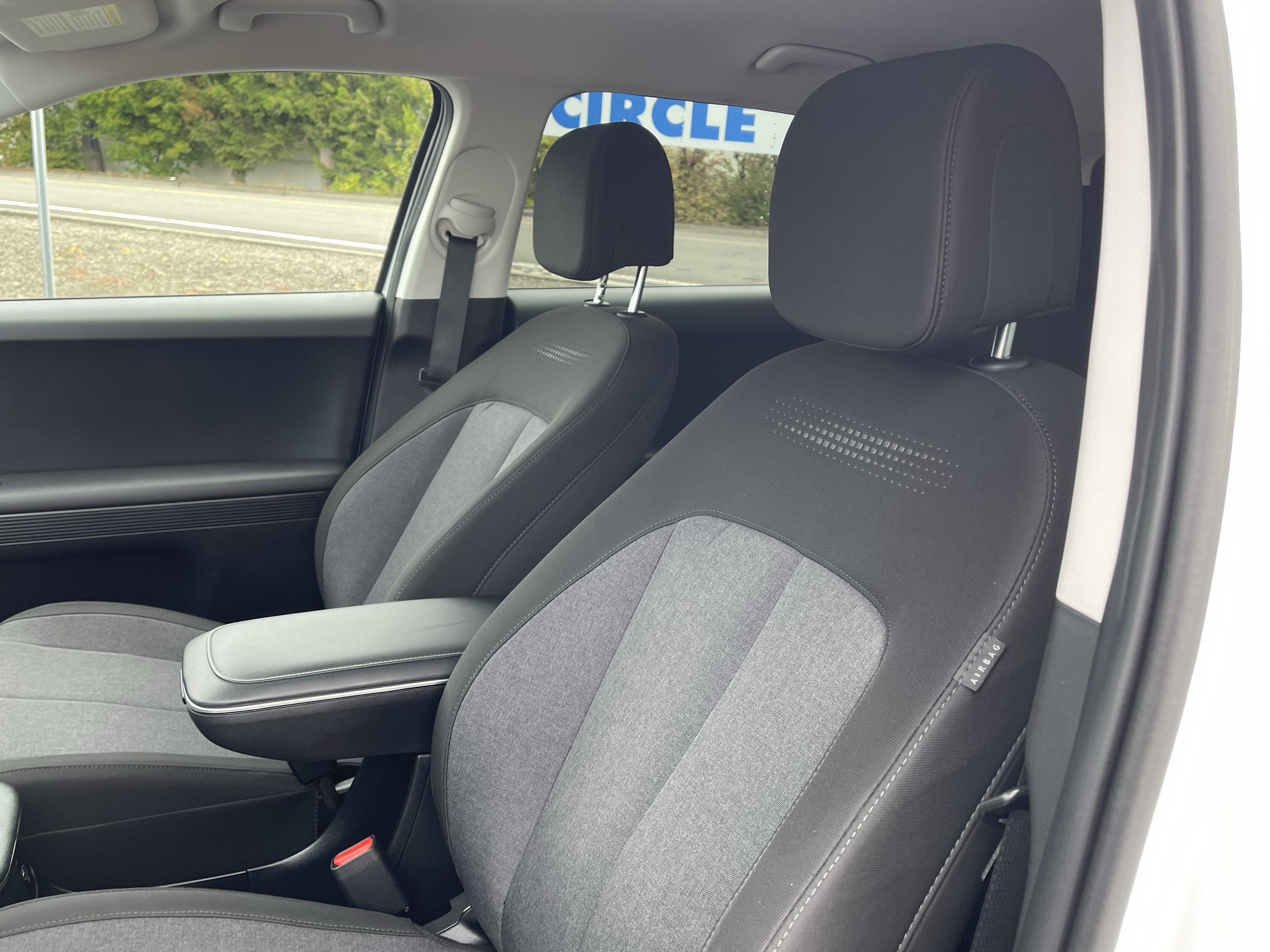 2024 Hyundai IONIQ 5 SE