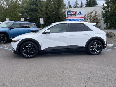 2024 Hyundai IONIQ 5 SE