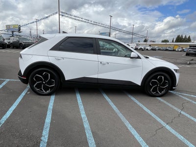 2024 Hyundai IONIQ 5 SE