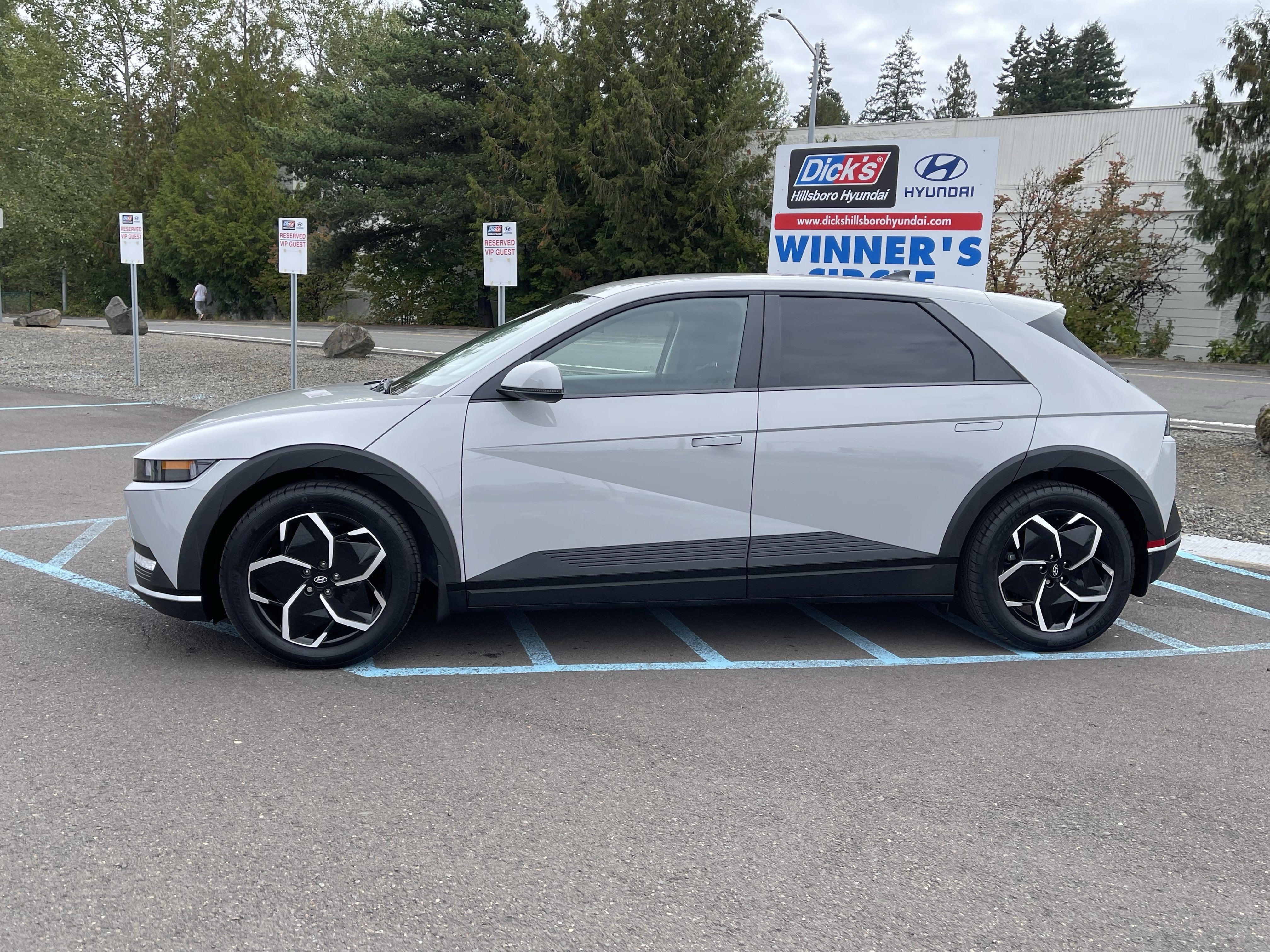2024 Hyundai IONIQ 5 SEL