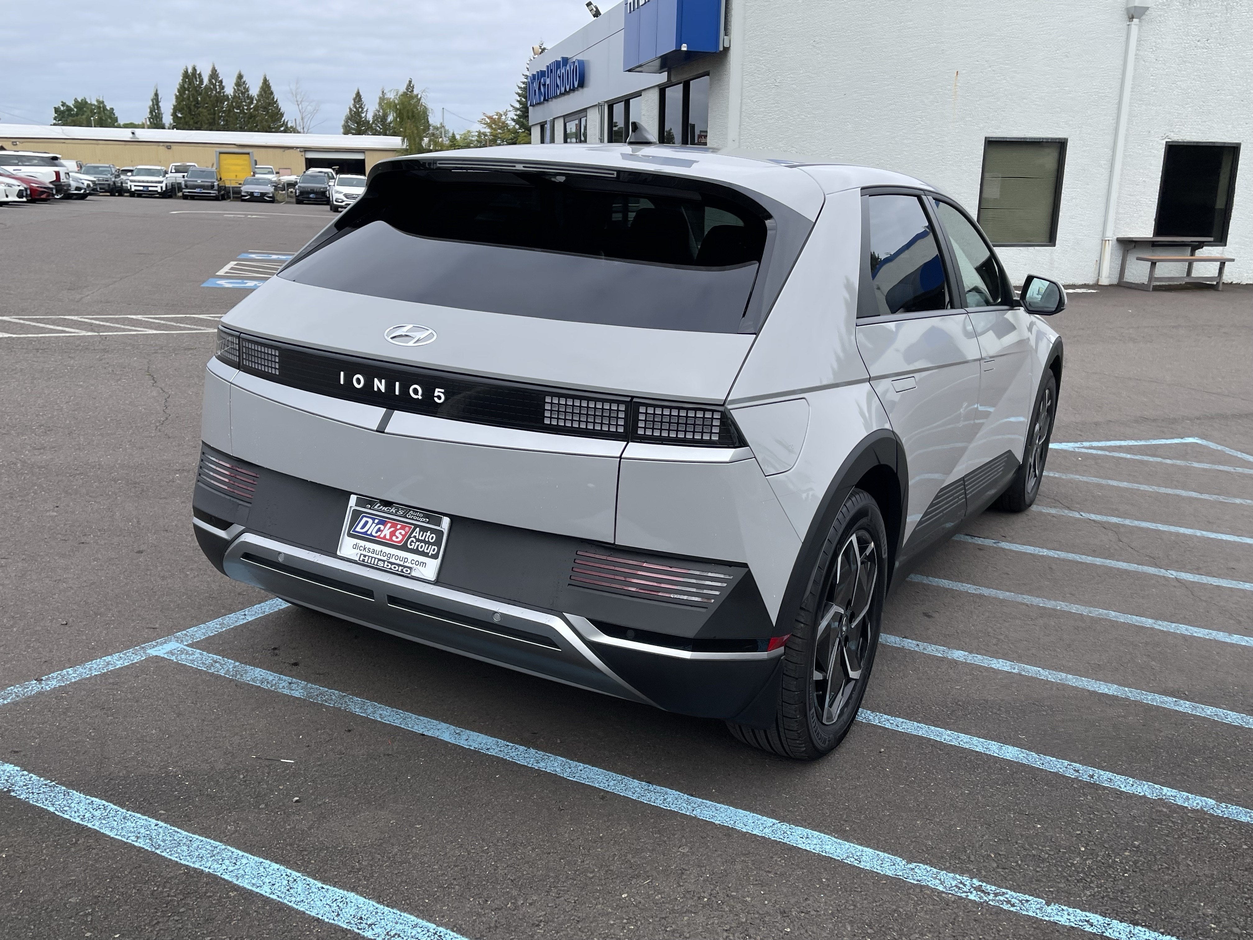 2024 Hyundai IONIQ 5 SEL