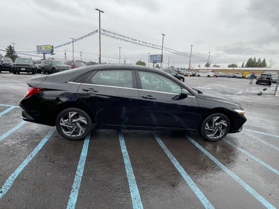 2025 Hyundai Elantra SEL Convenience