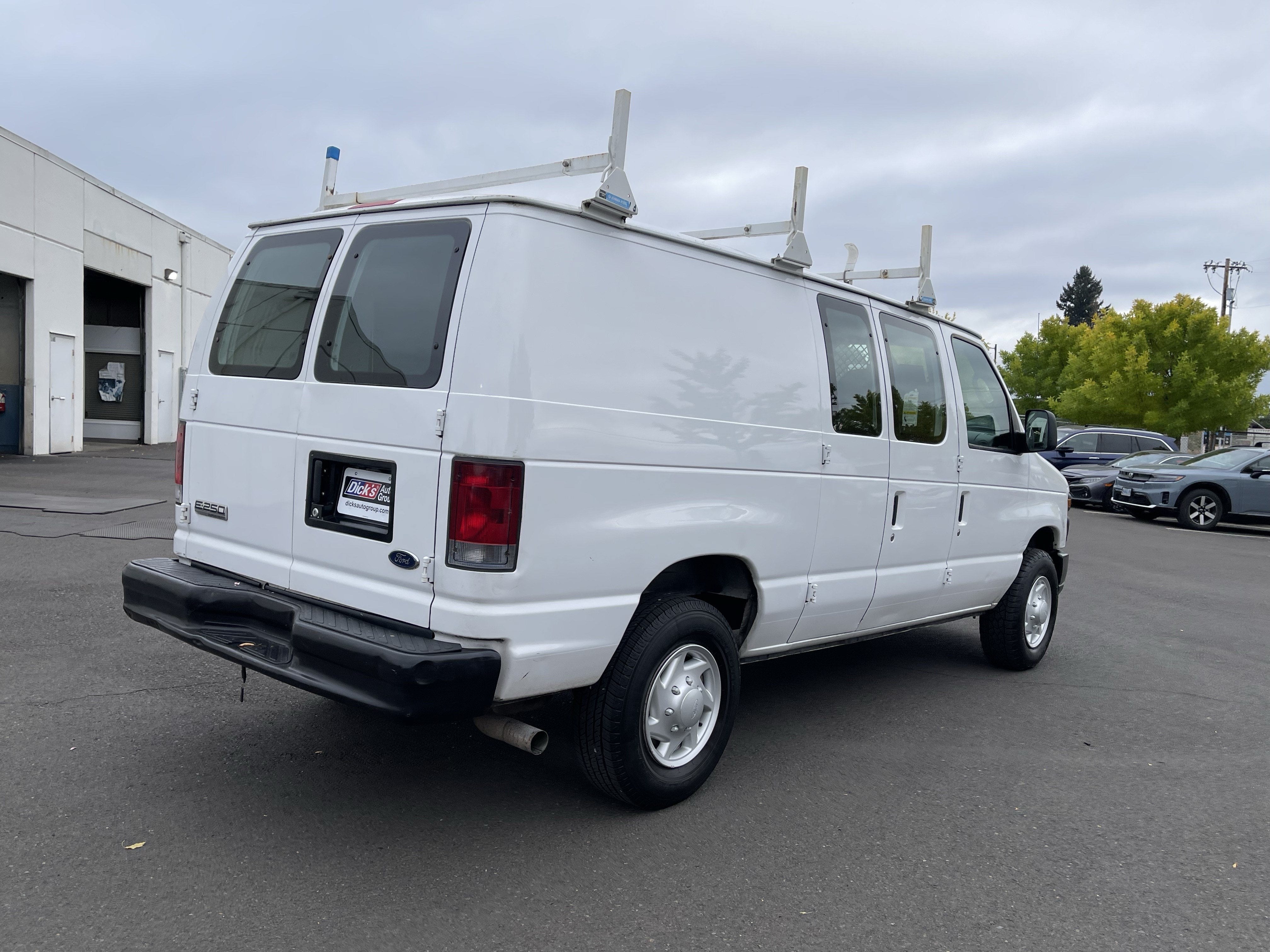 2008 Ford Econoline Cargo Van Commercial