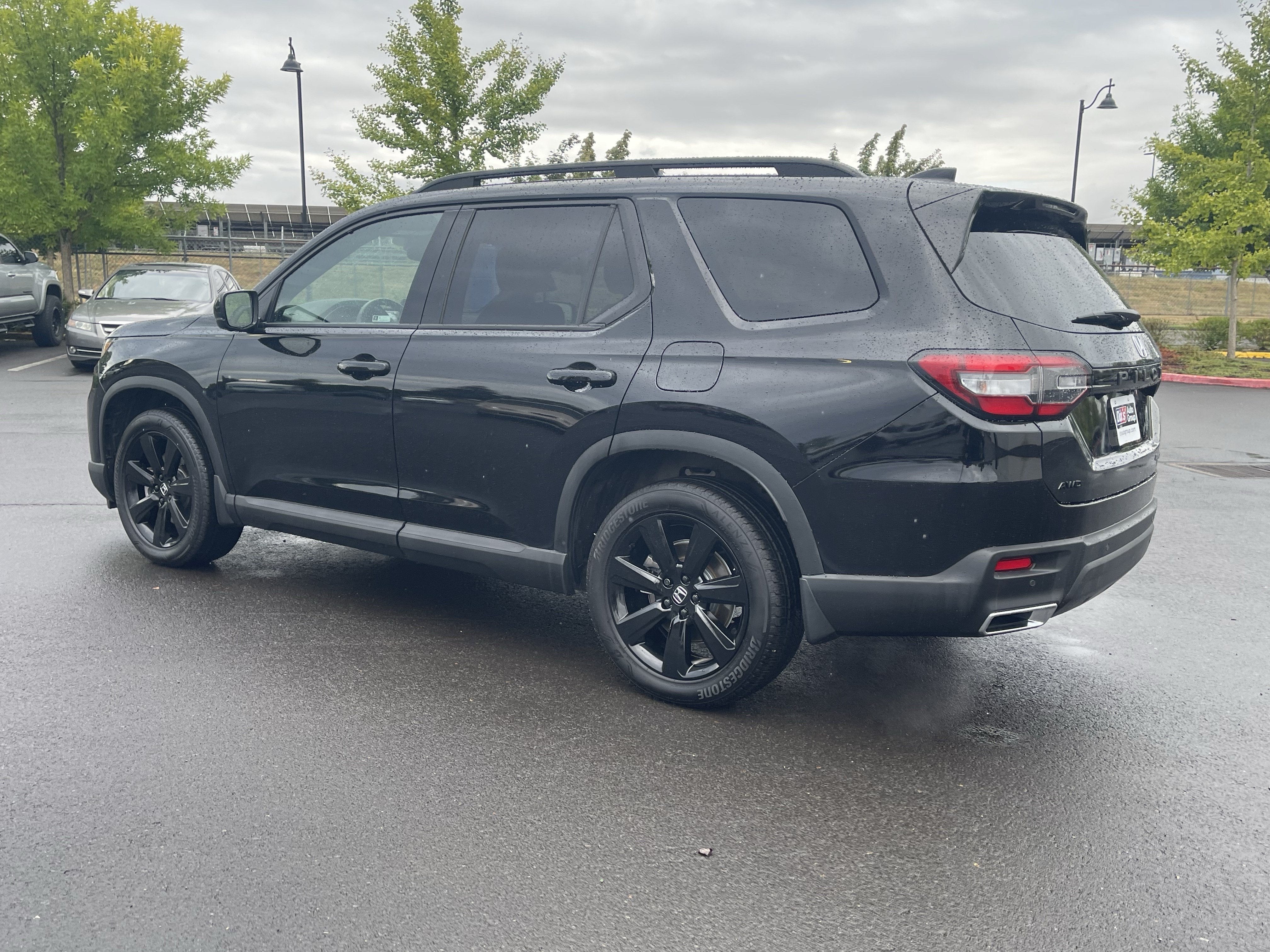 2025 Honda Pilot Black Edition
