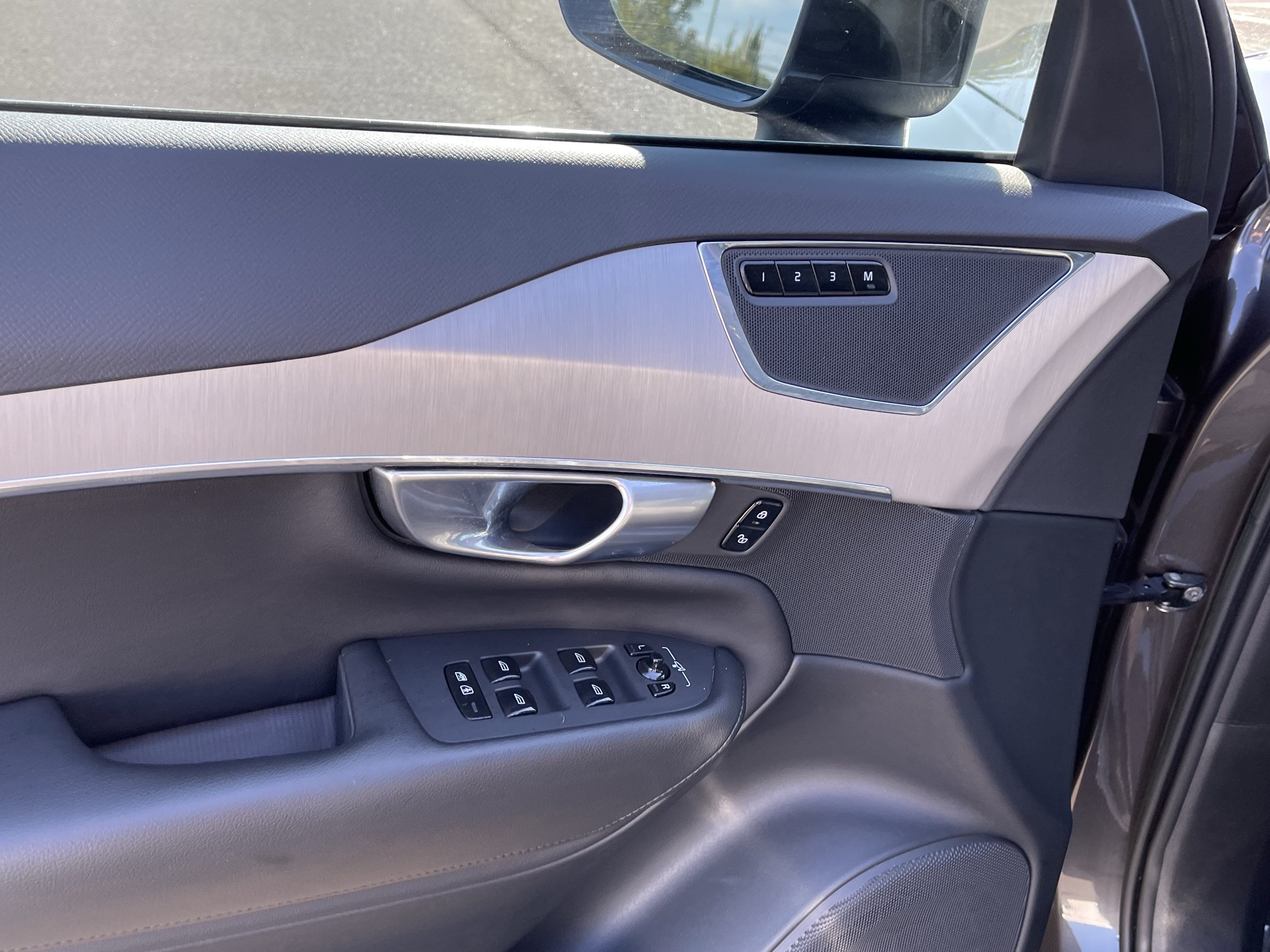 2023 Volvo XC90 Core