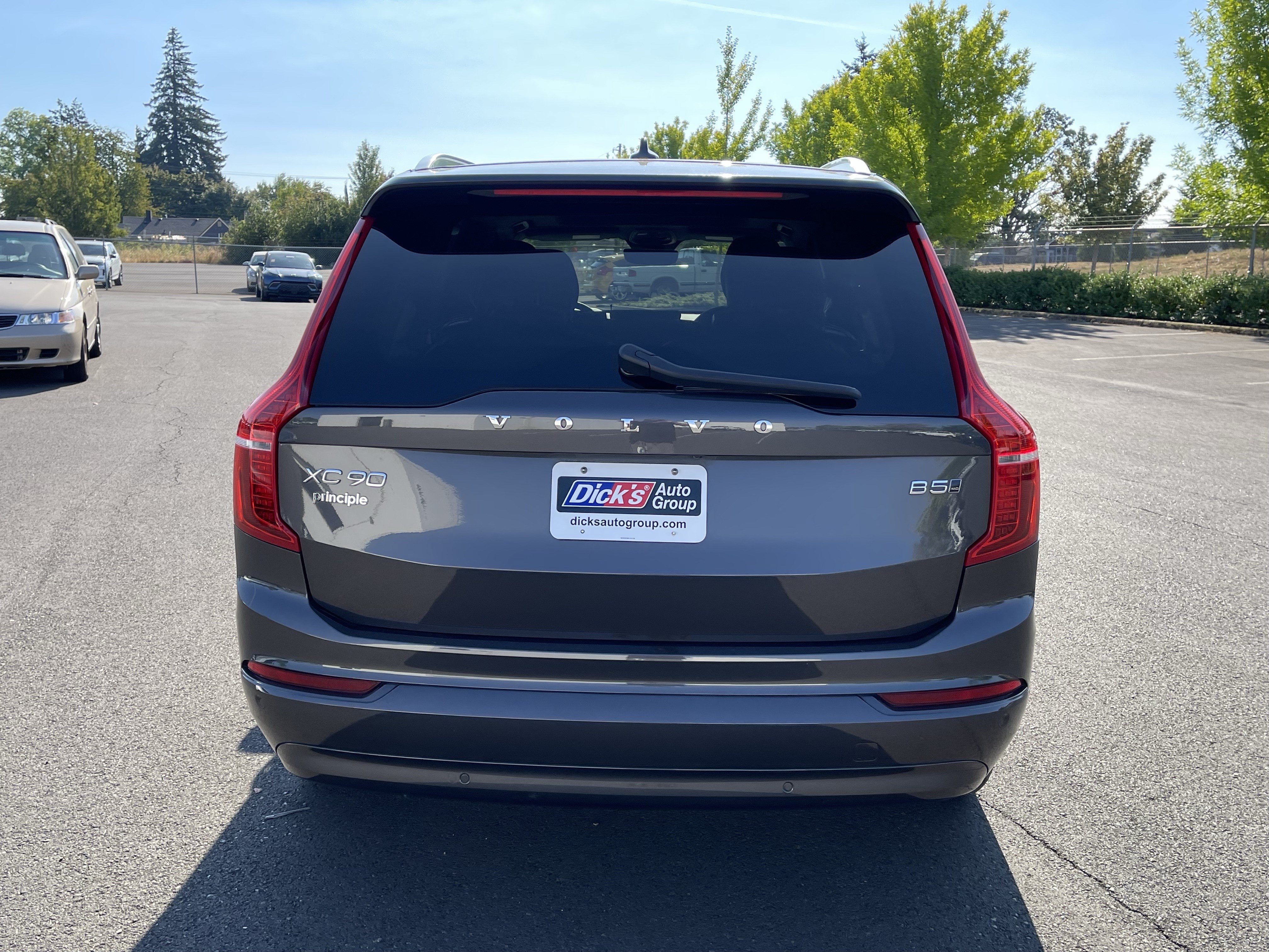 2023 Volvo XC90 Core