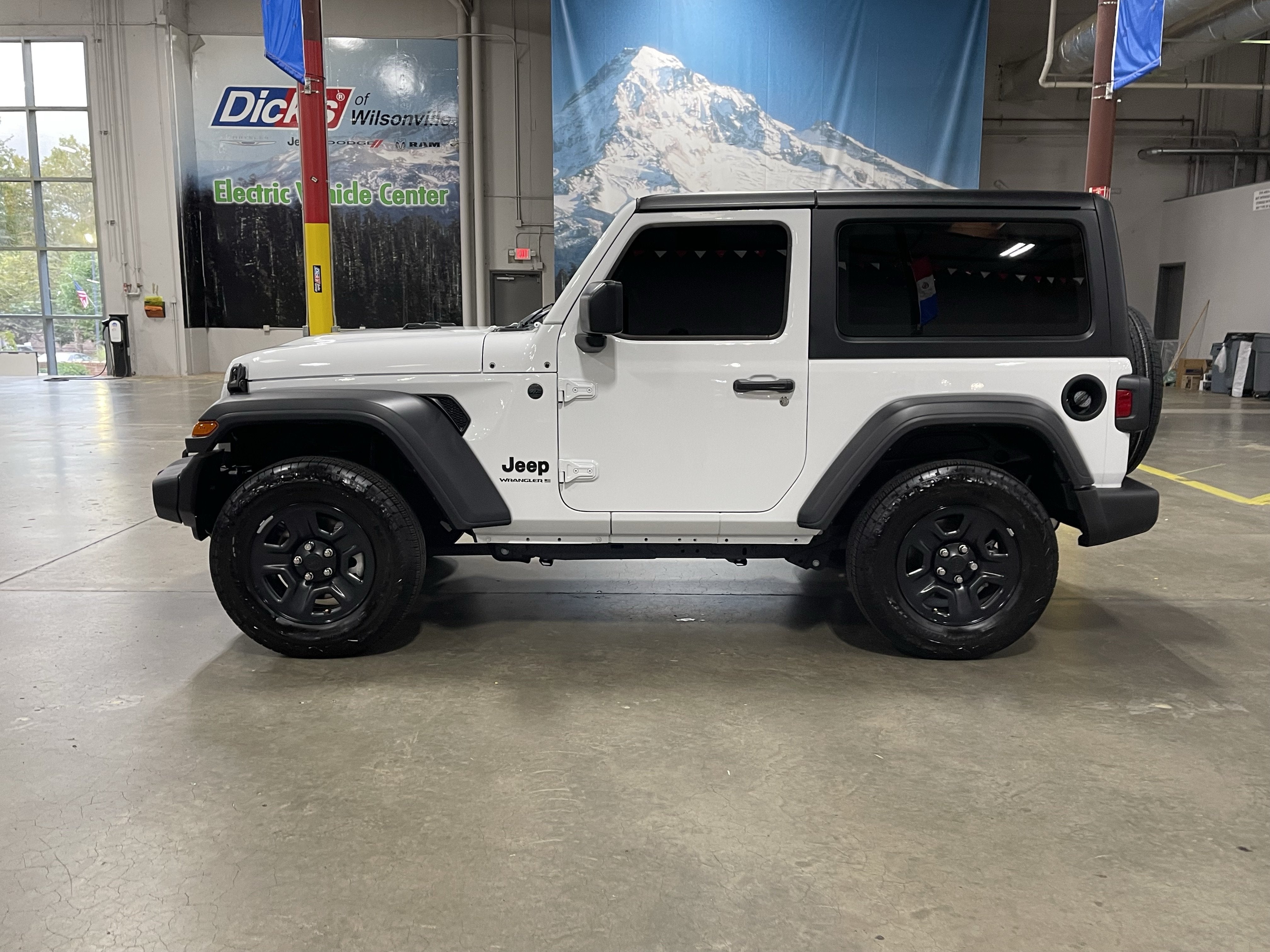 2025 Jeep Wrangler Sport