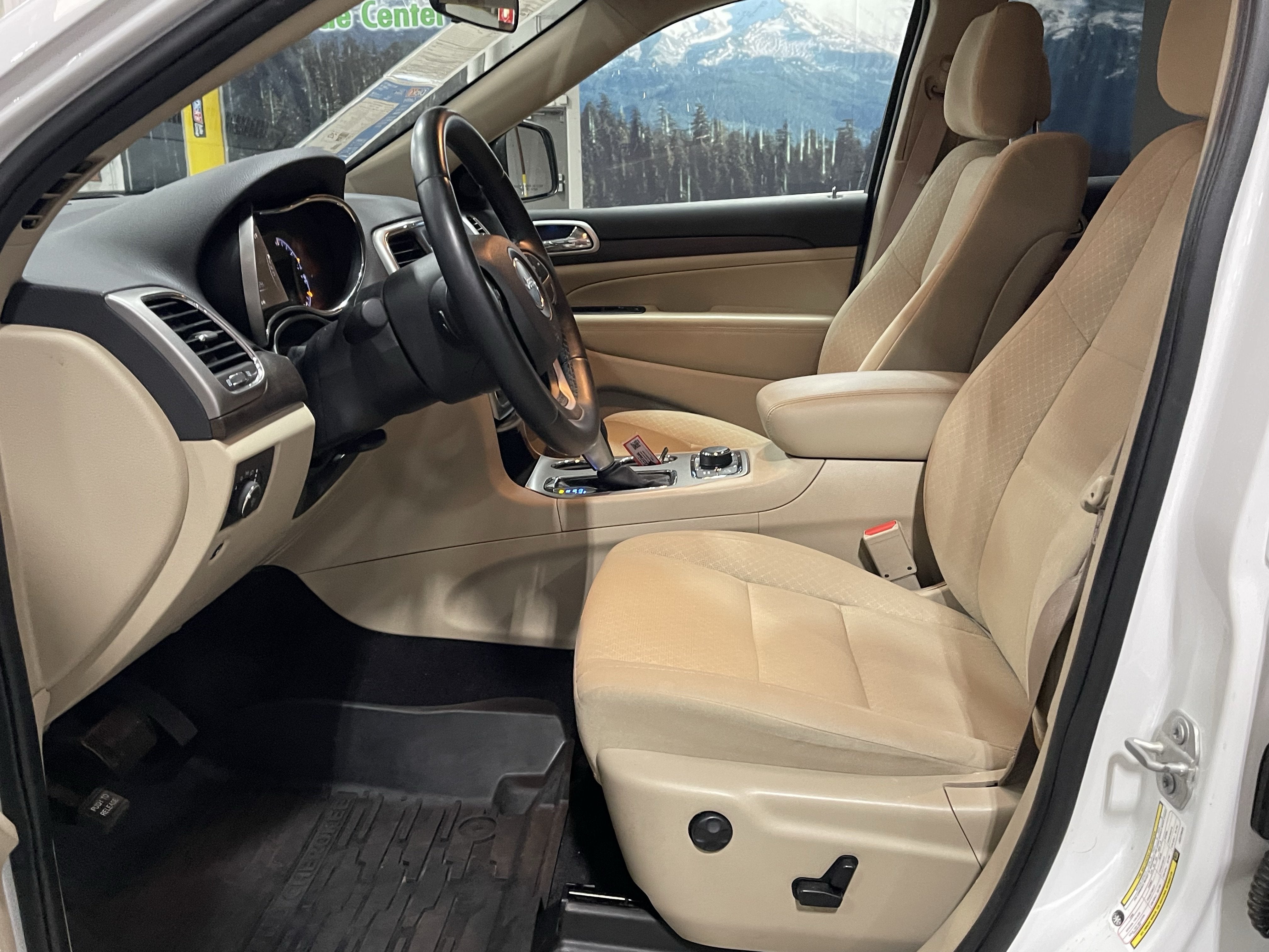 2018 Jeep Grand Cherokee Laredo E