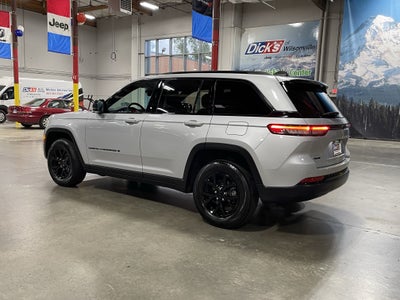 2025 Jeep Grand Cherokee Altitude