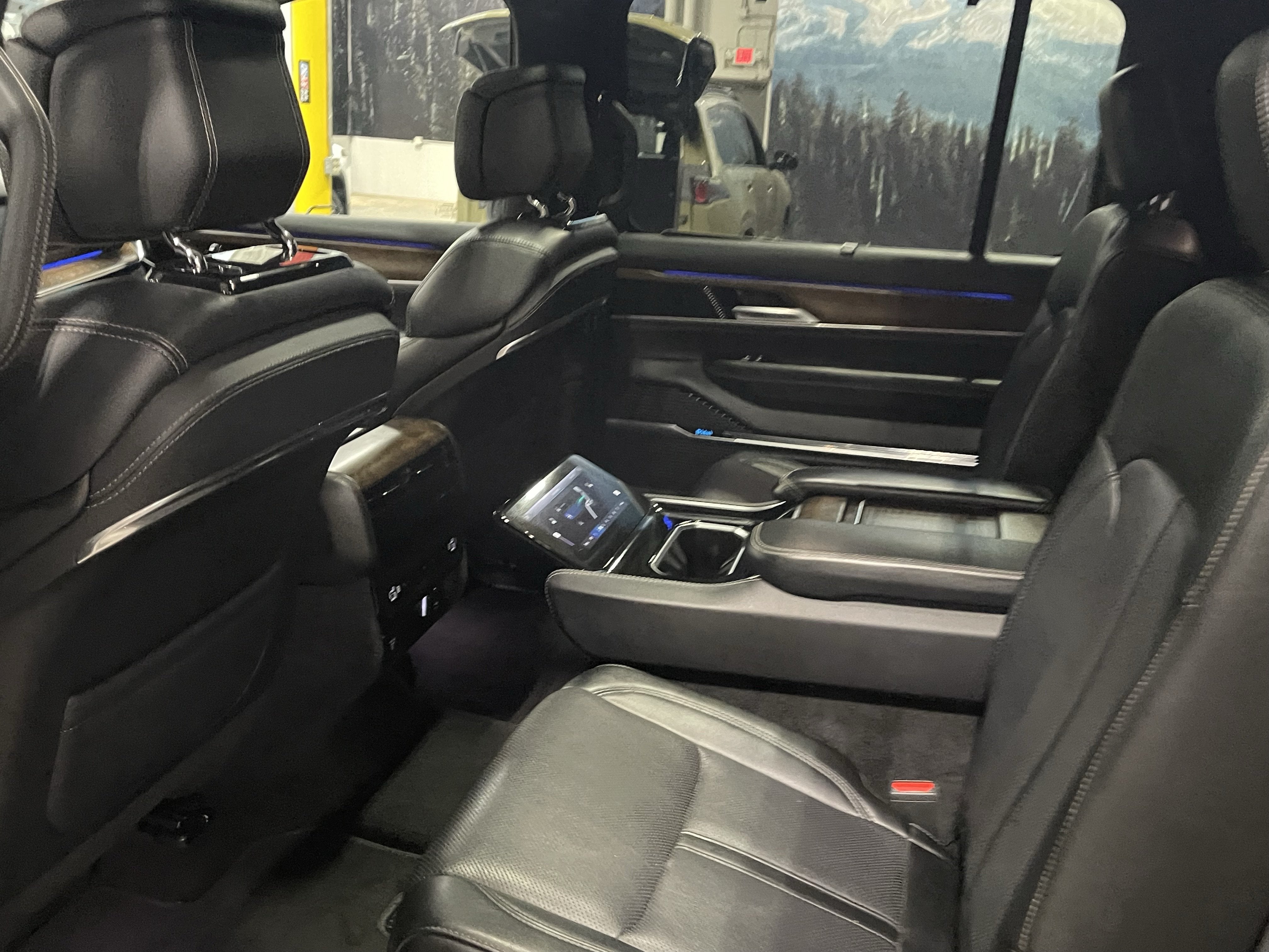 2024 Jeep Grand Wagoneer L Base