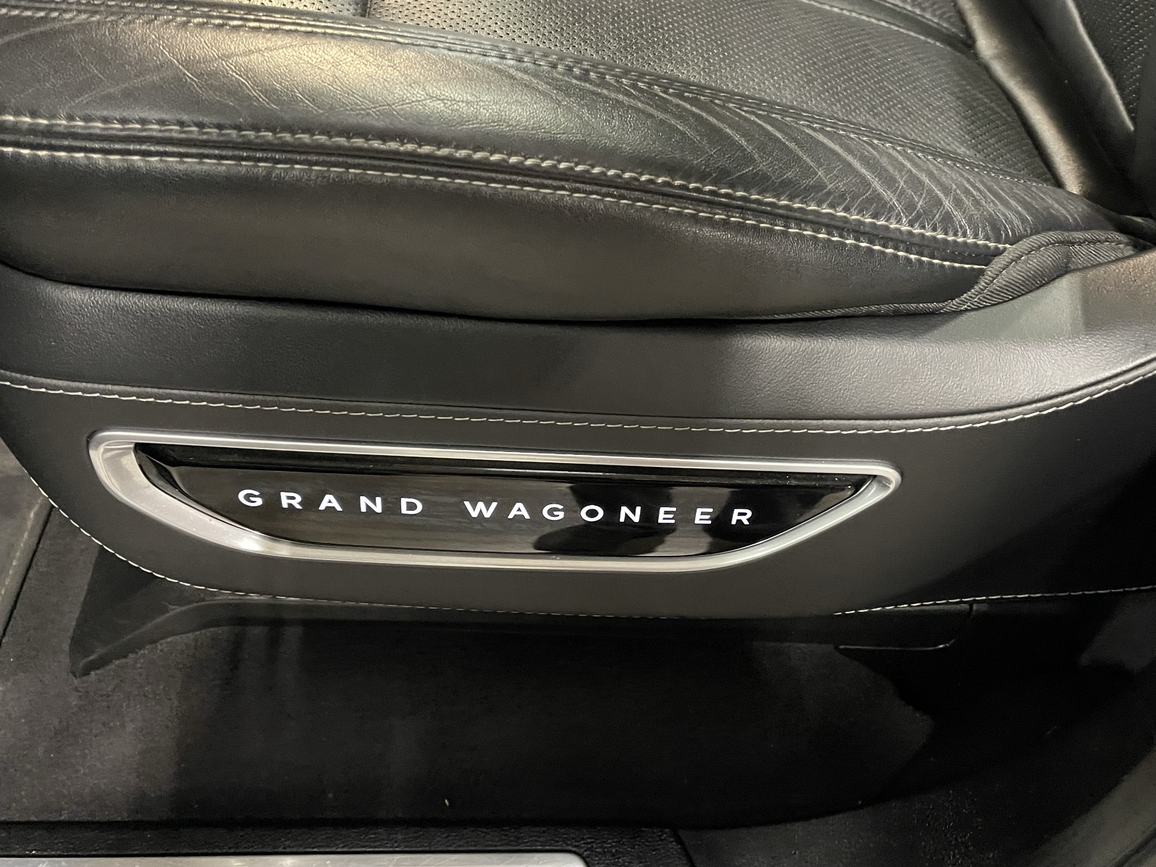 2024 Jeep Grand Wagoneer L Base