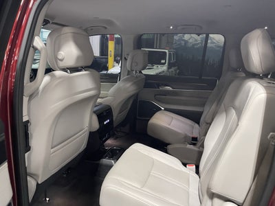 2023 Jeep Wagoneer Series III