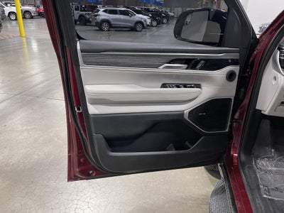 2023 Jeep Wagoneer Series III