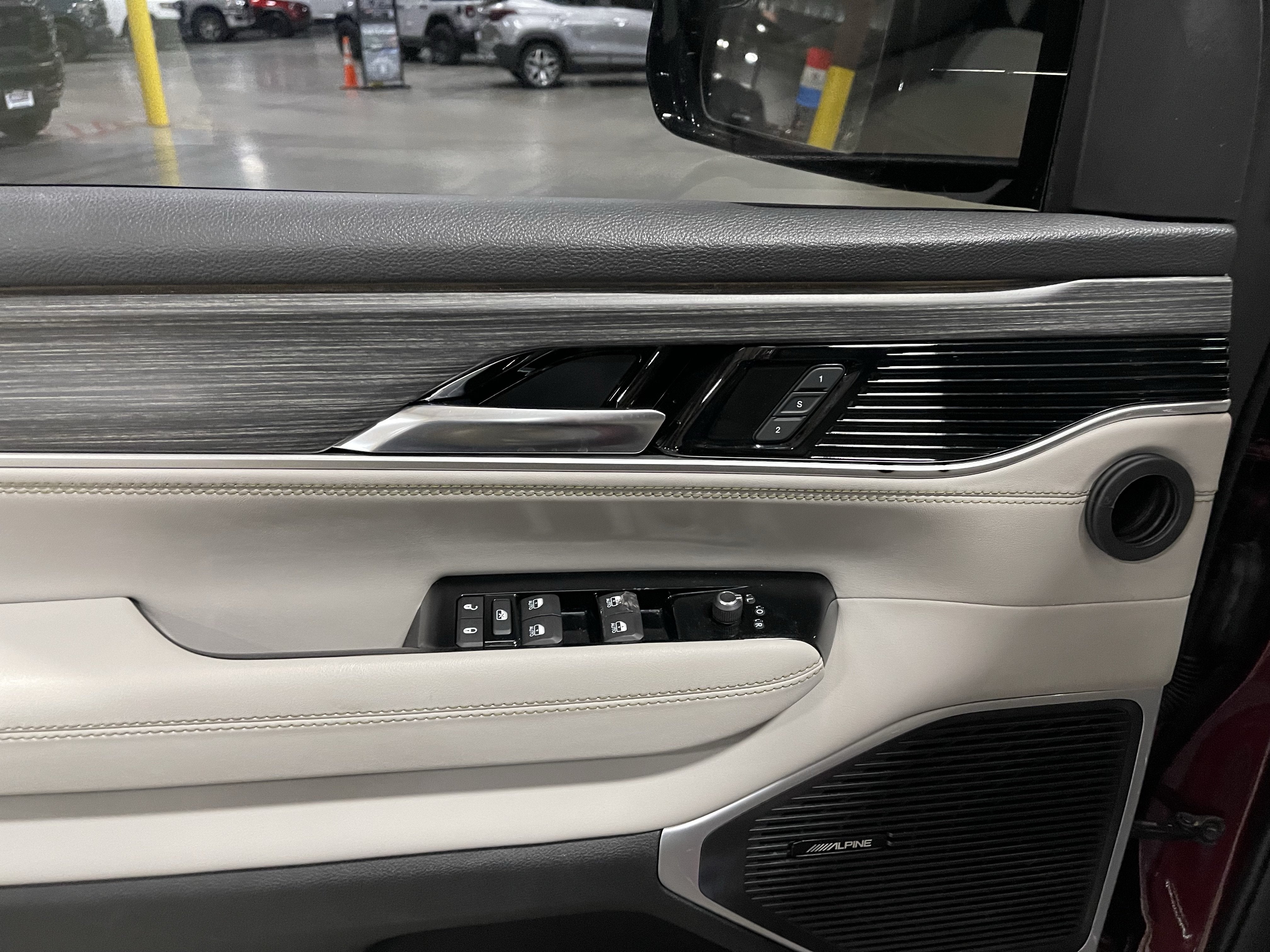 2023 Jeep Wagoneer Series III
