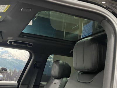 2025 Land Rover Range Rover Sport SE