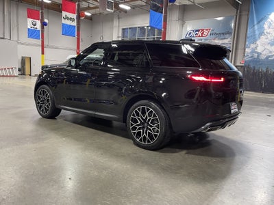 2025 Land Rover Range Rover Sport SE