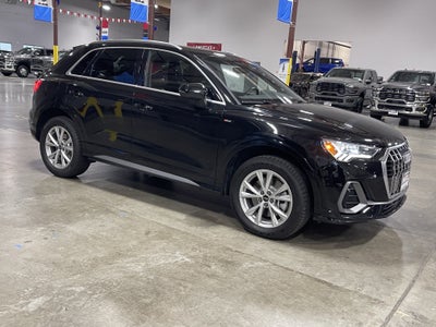 2025 Audi Q3 Premium Plus