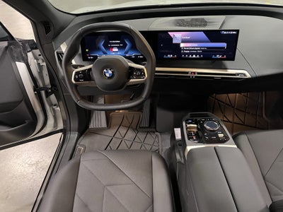 2026 BMW iX xDrive45