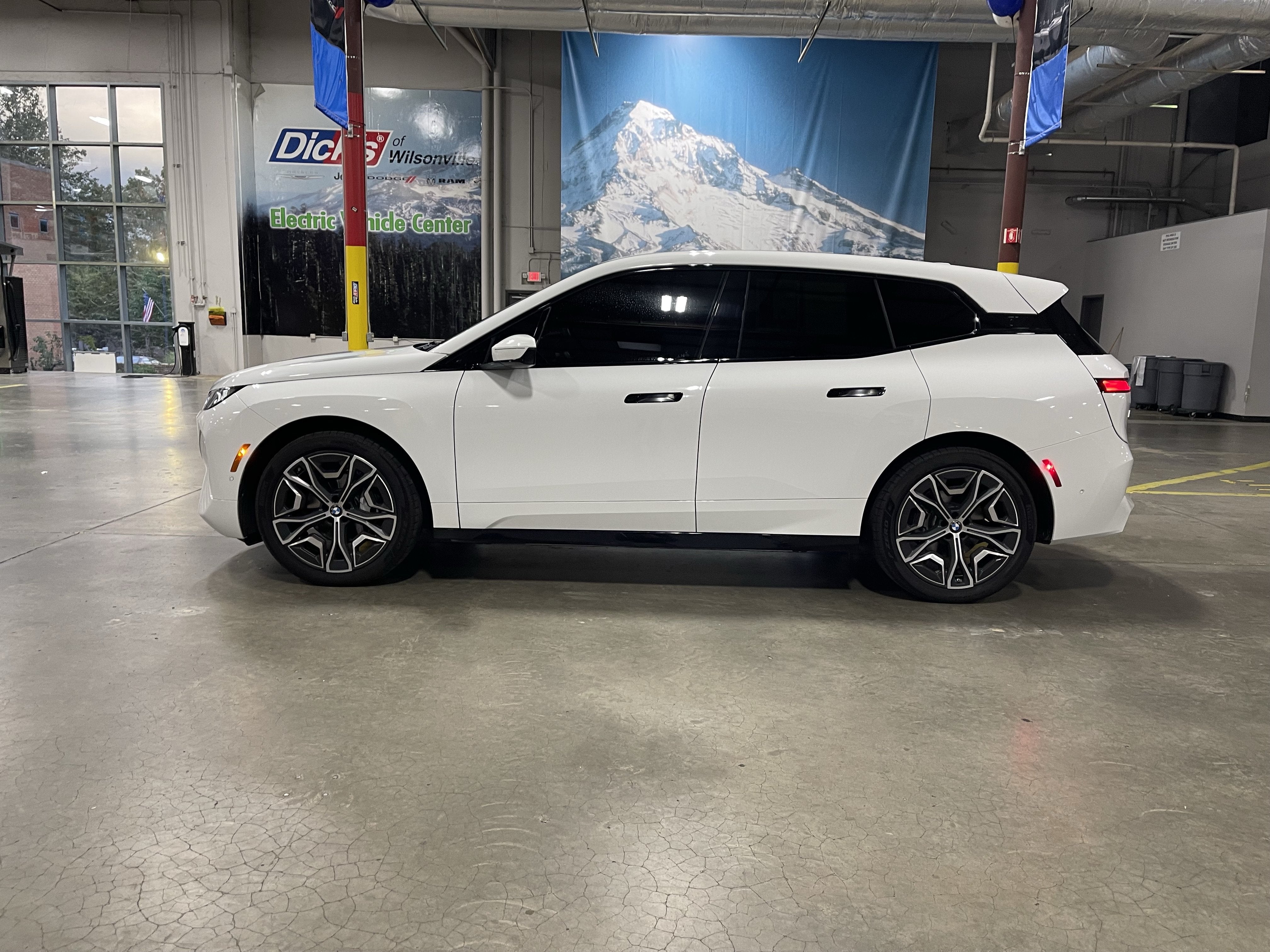 2026 BMW iX xDrive45
