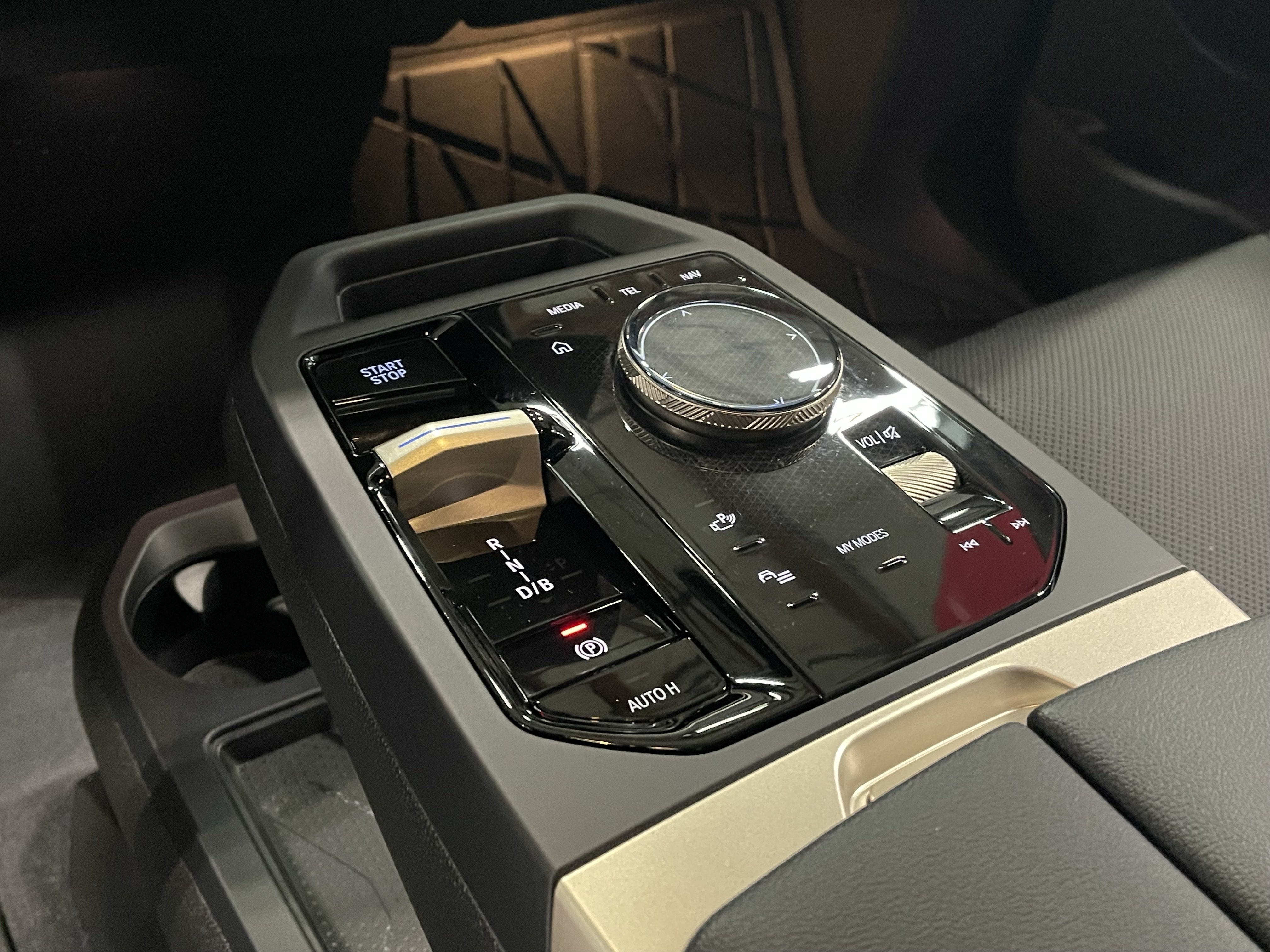 2026 BMW iX xDrive45