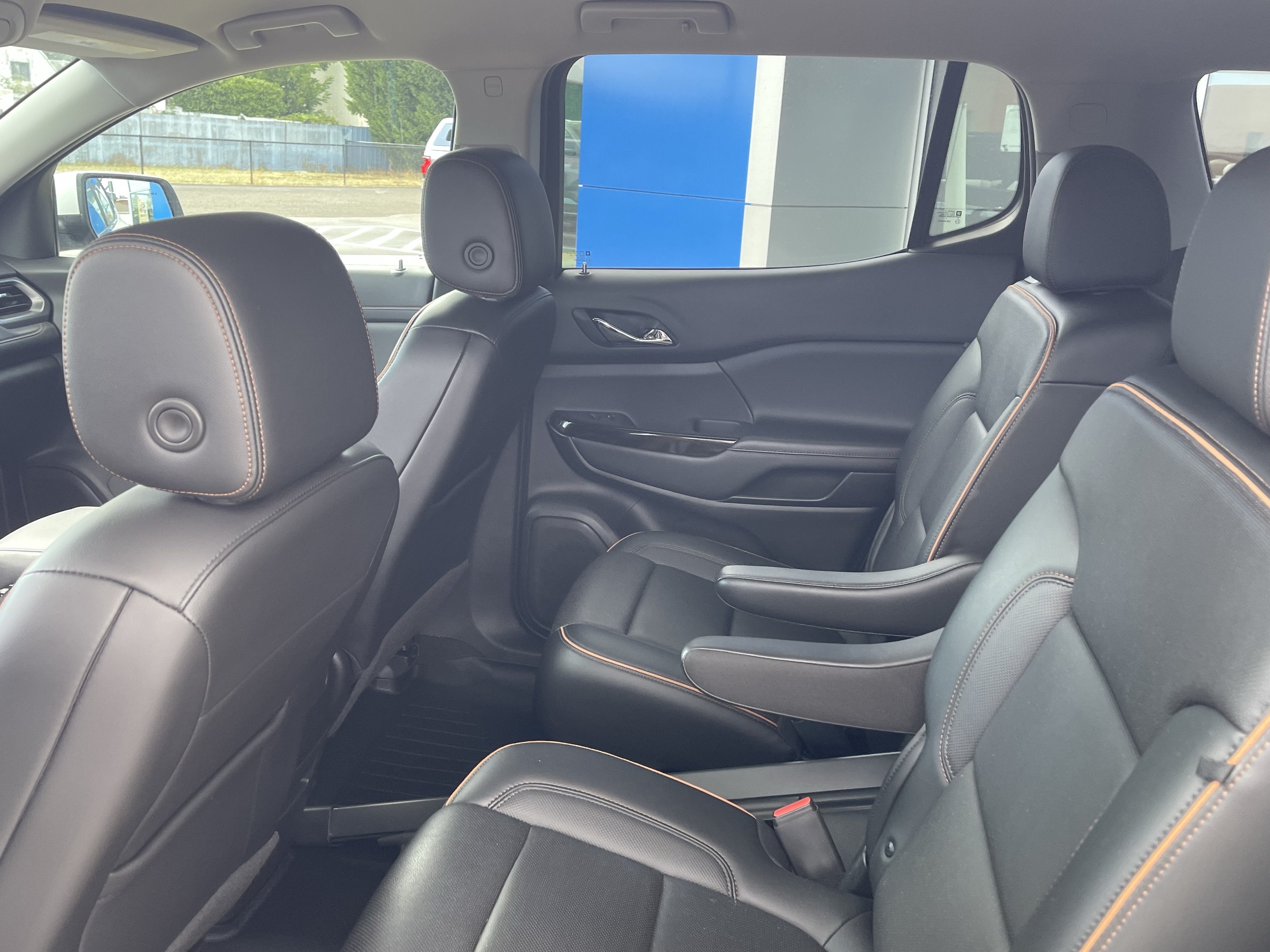 2021 GMC Acadia AT4