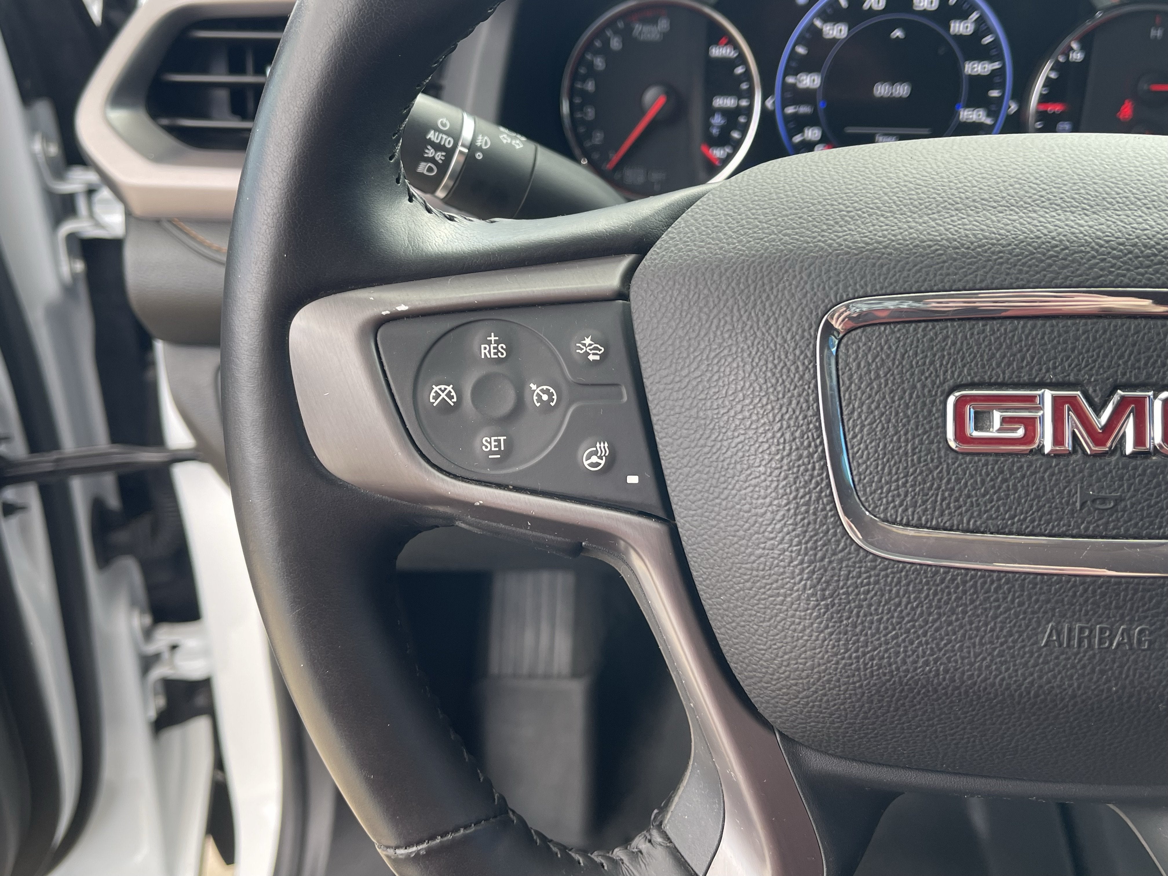 2021 GMC Acadia AT4